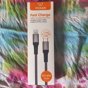 Black\grey Fast Charge USB-C to Lightning Cable NIB